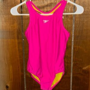 Speedo women’s size 10 pink and yellow only been worn once